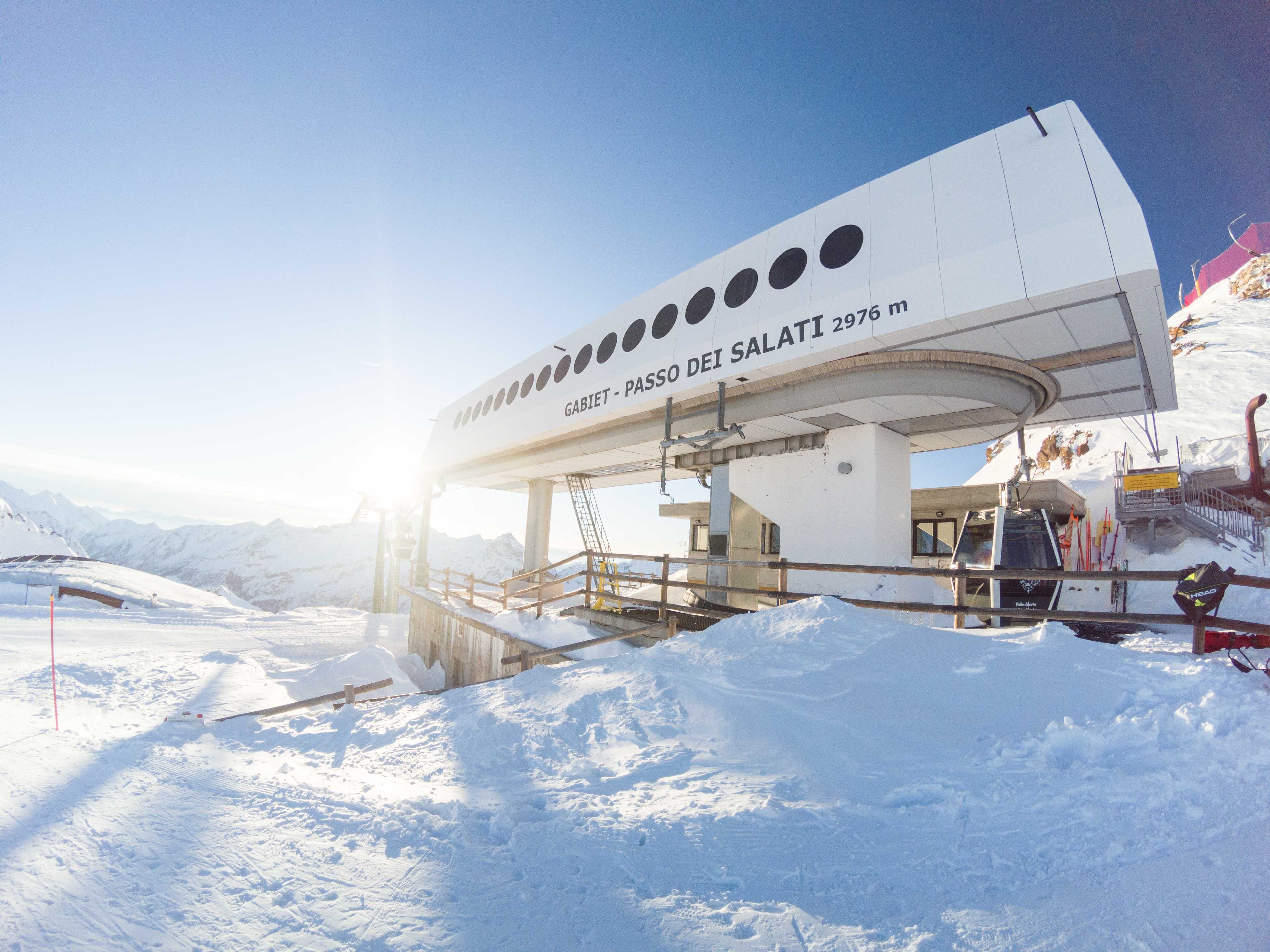 Gabiet-Salati gondola lift mountain station, Monterosa Ski