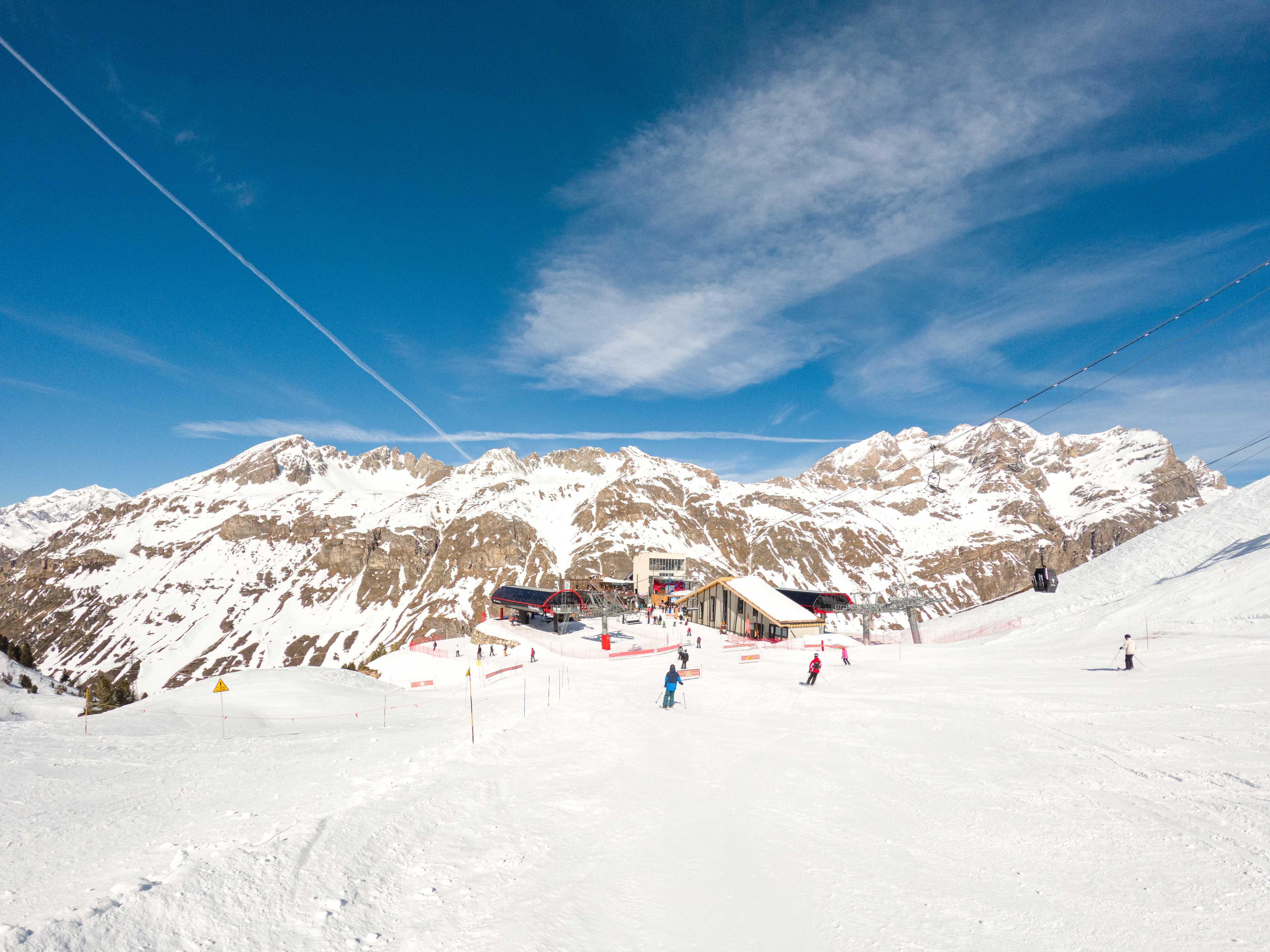 Dolne stacje Pyramides i Vallon (2324 m n.p.m.), Val d’Isère