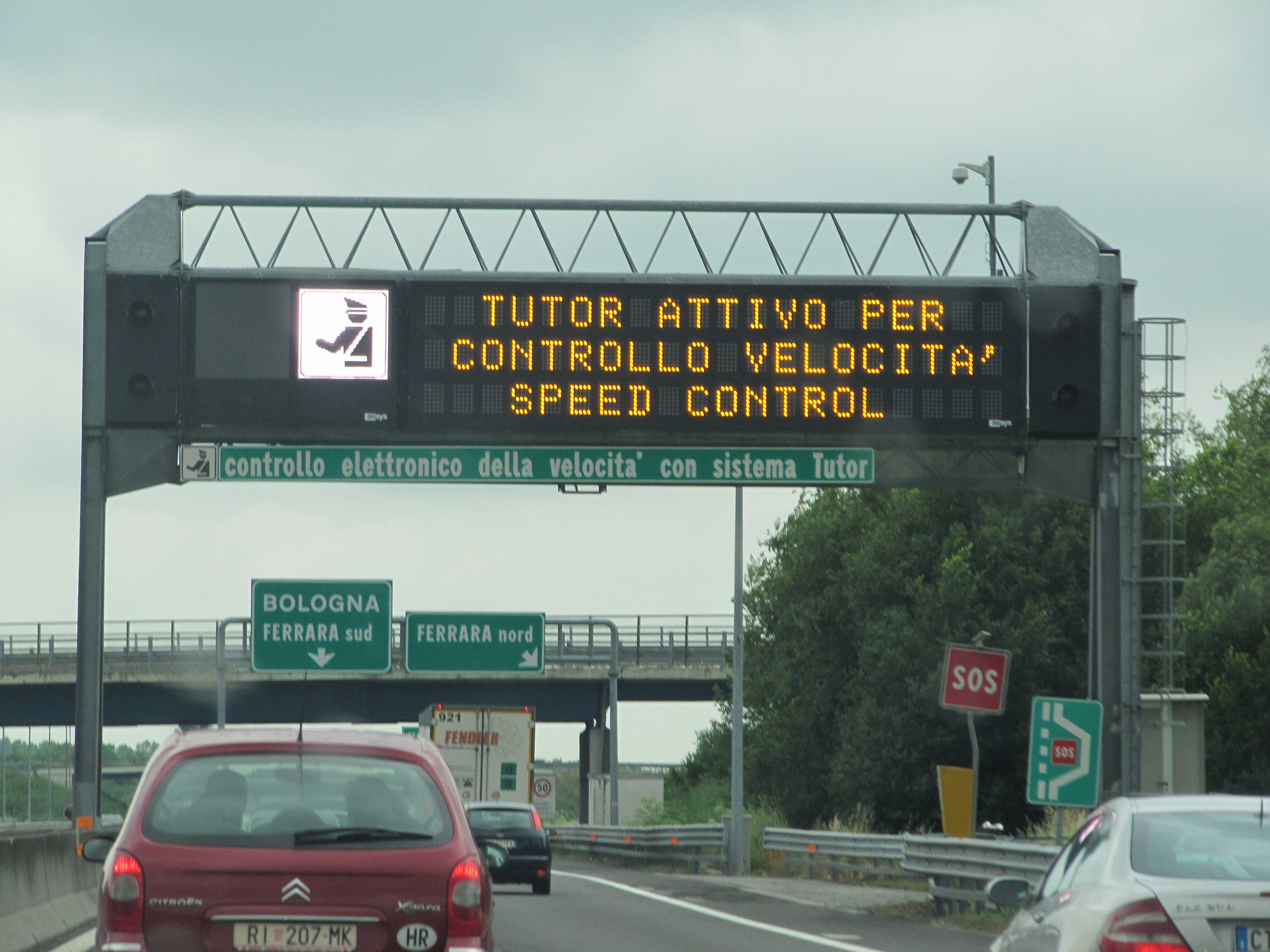 Tutor speed control signs and devices
