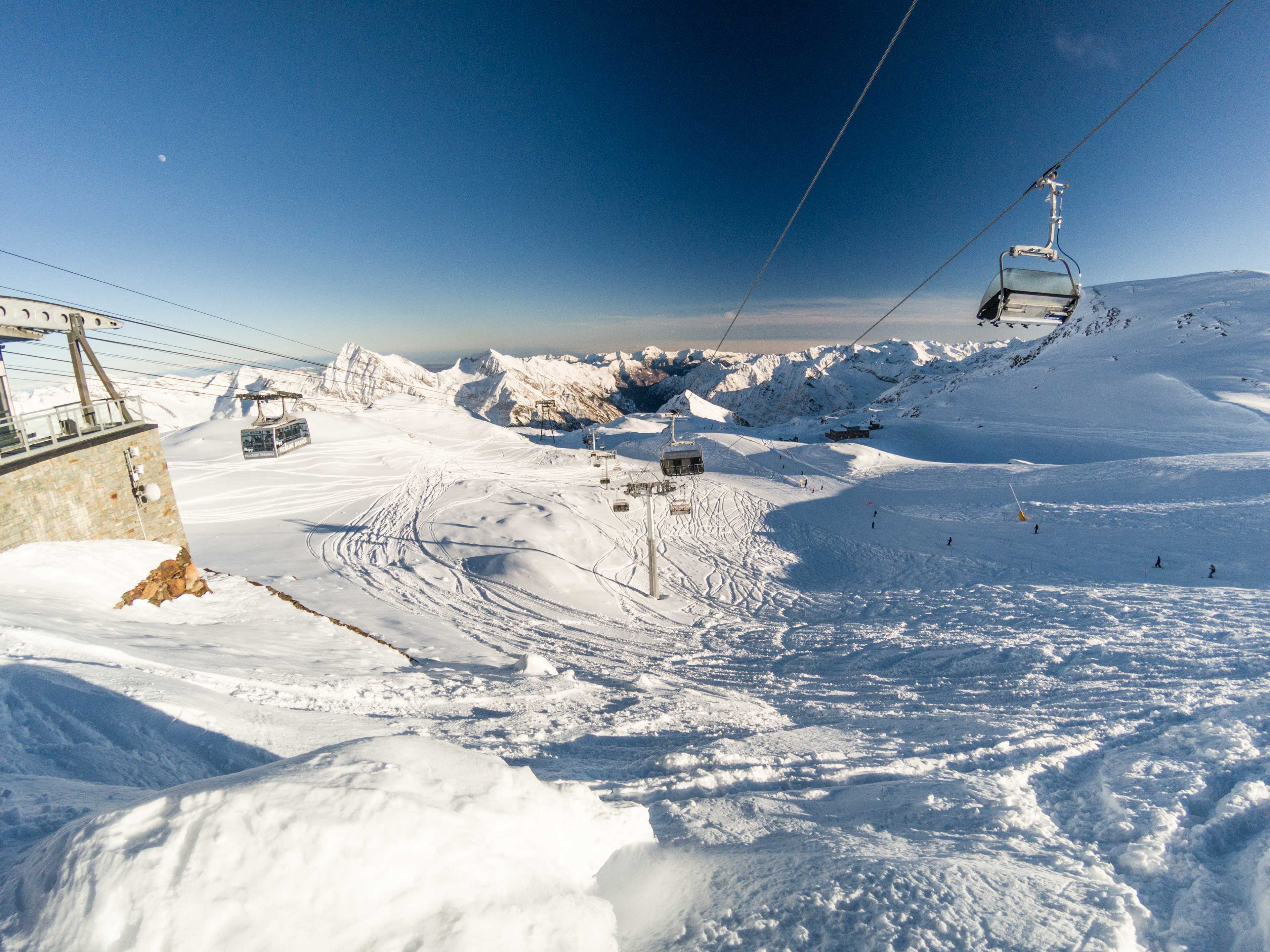 Funifor and Cimalegna chairlift, Passo Salati, Monterosa Ski, Alagna