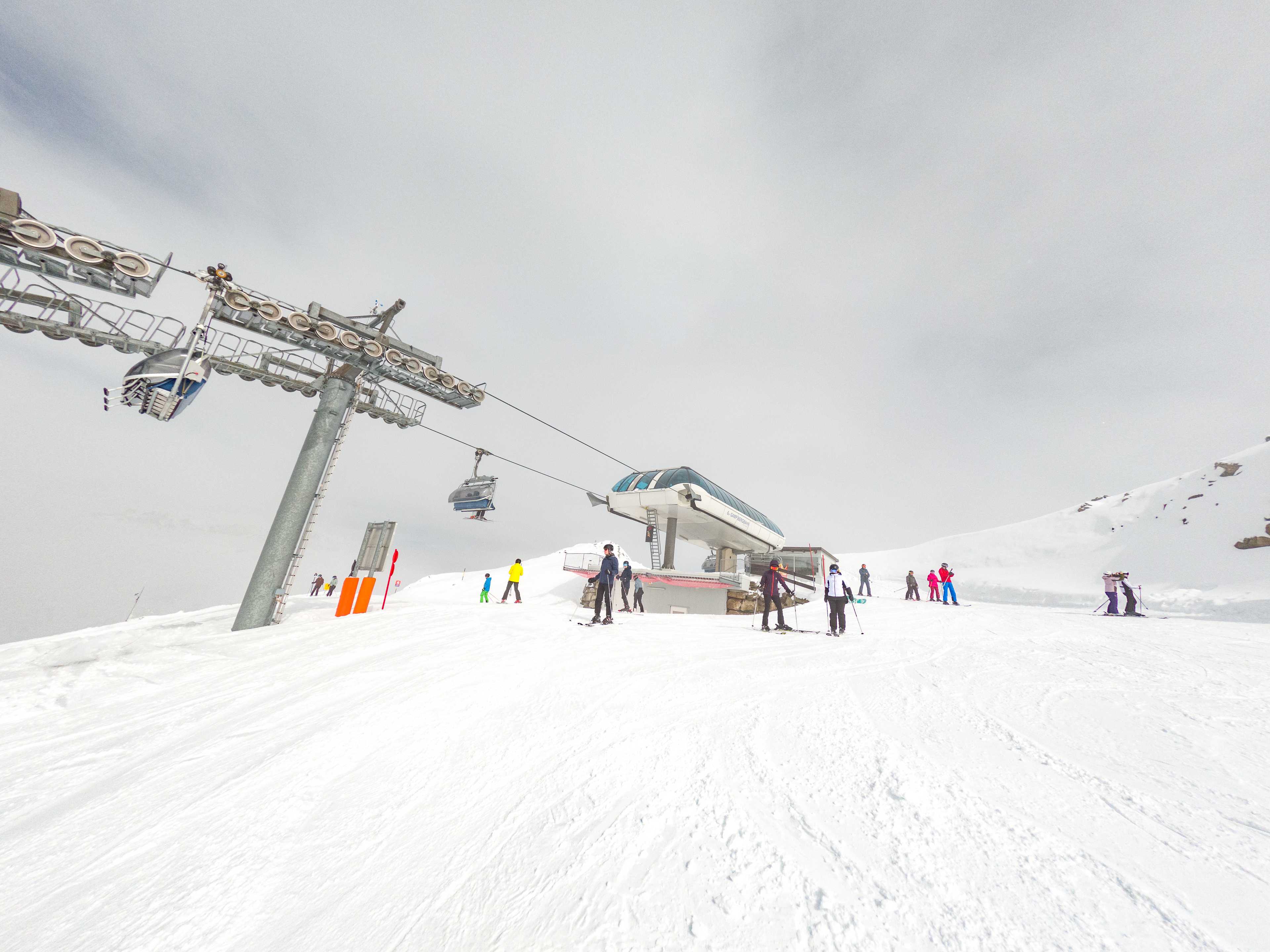 Górna stacja Gampbergbahn (2400 m n.p.m.), St. Anton