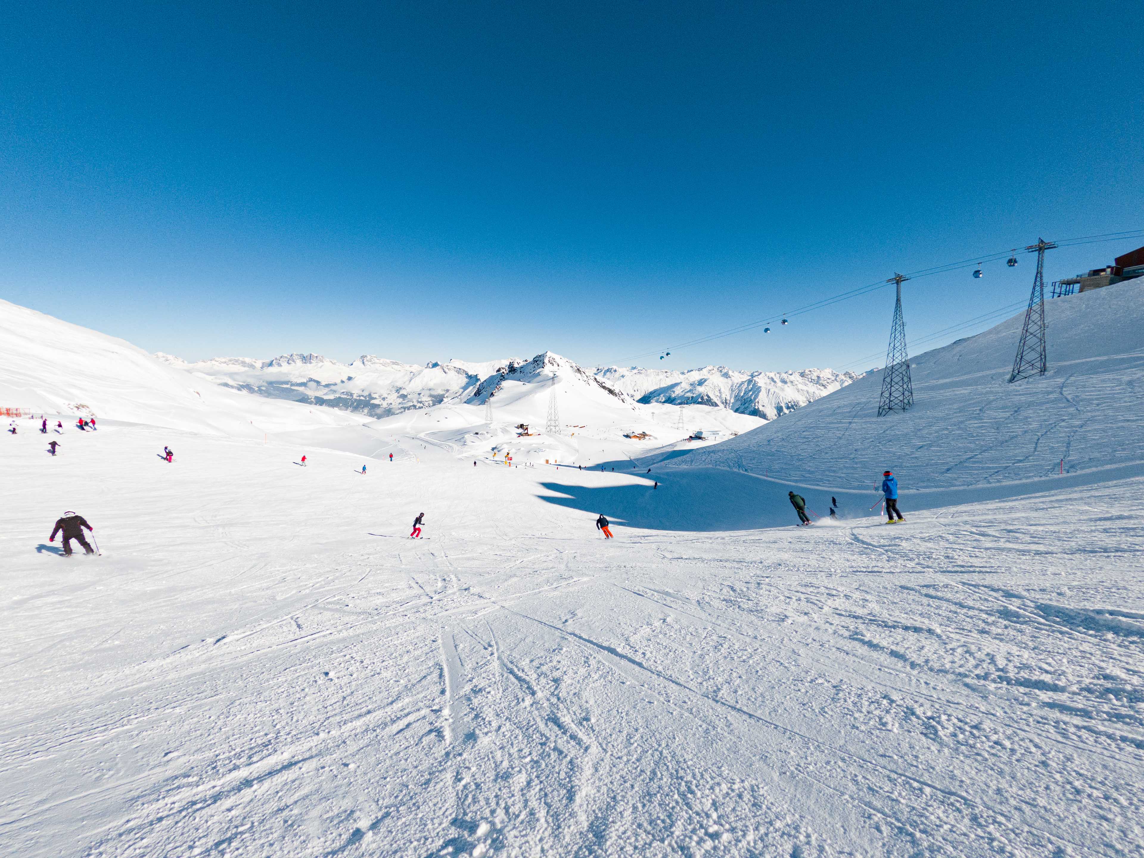 Slope no 15 starts at Weissfluhjoch, Davos