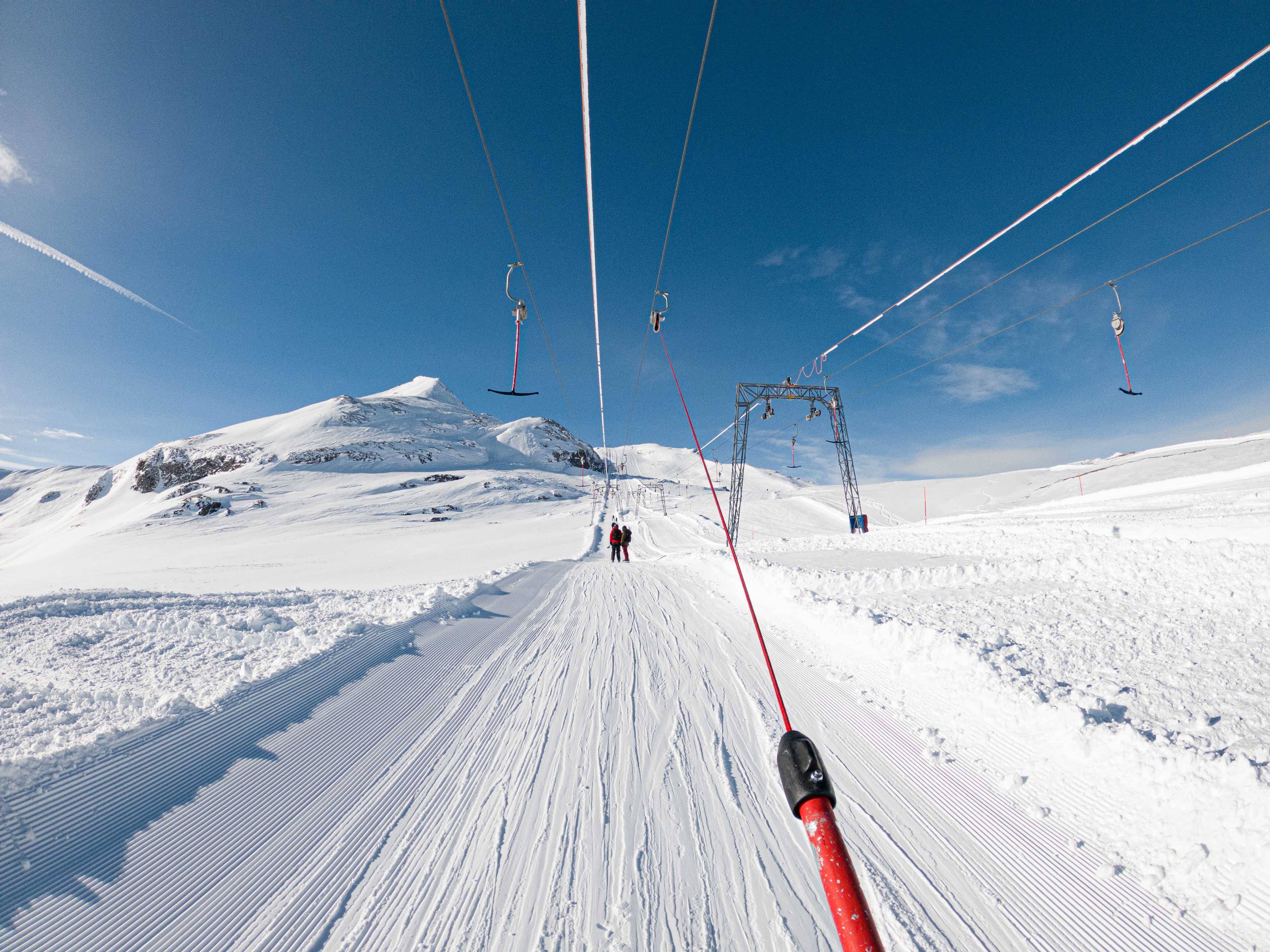 Glacial ski lifts, Laax