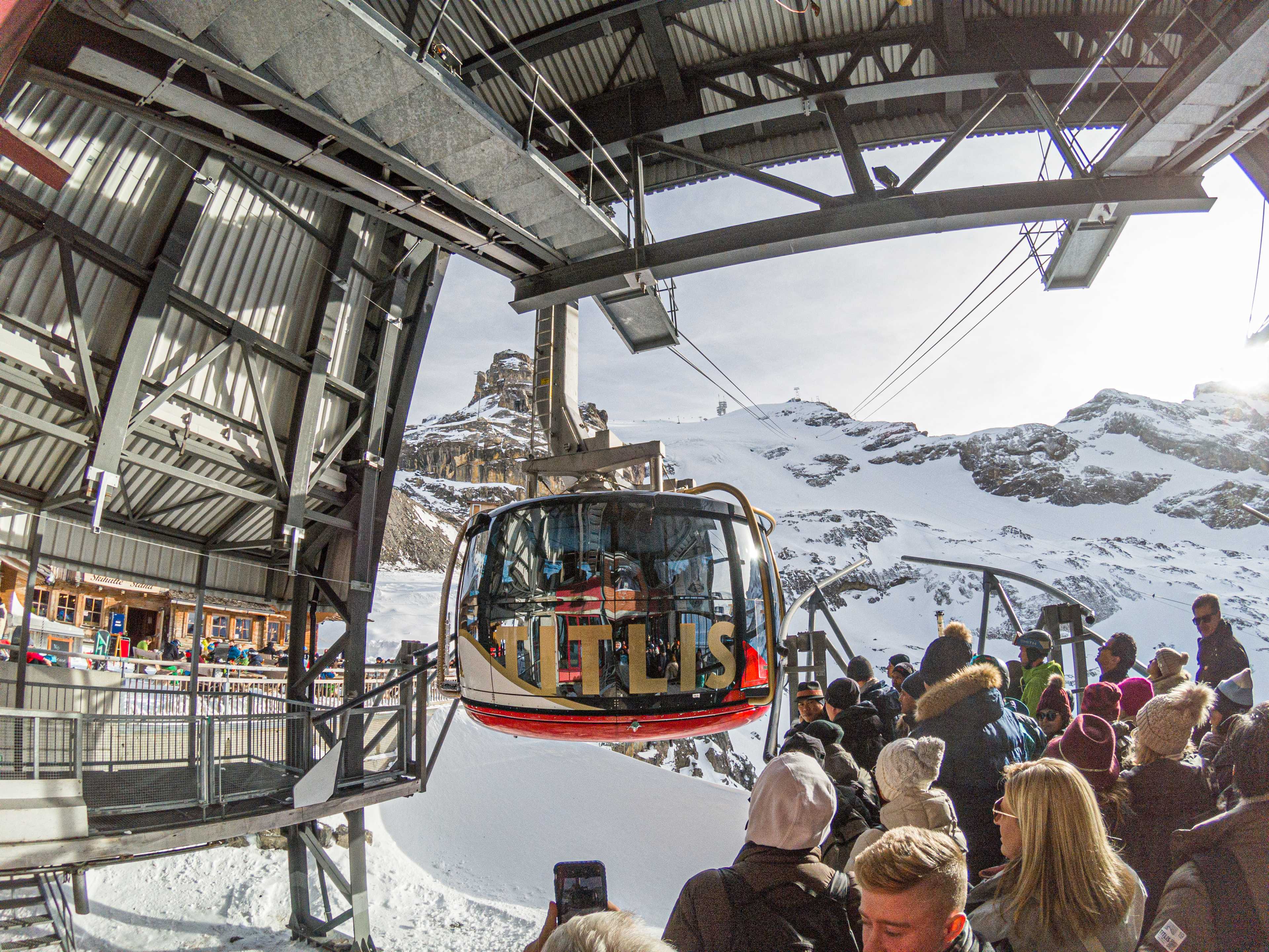 Rotair cable car valley station, Stand (2428 m n.p.m.), Titlis-Engelberg