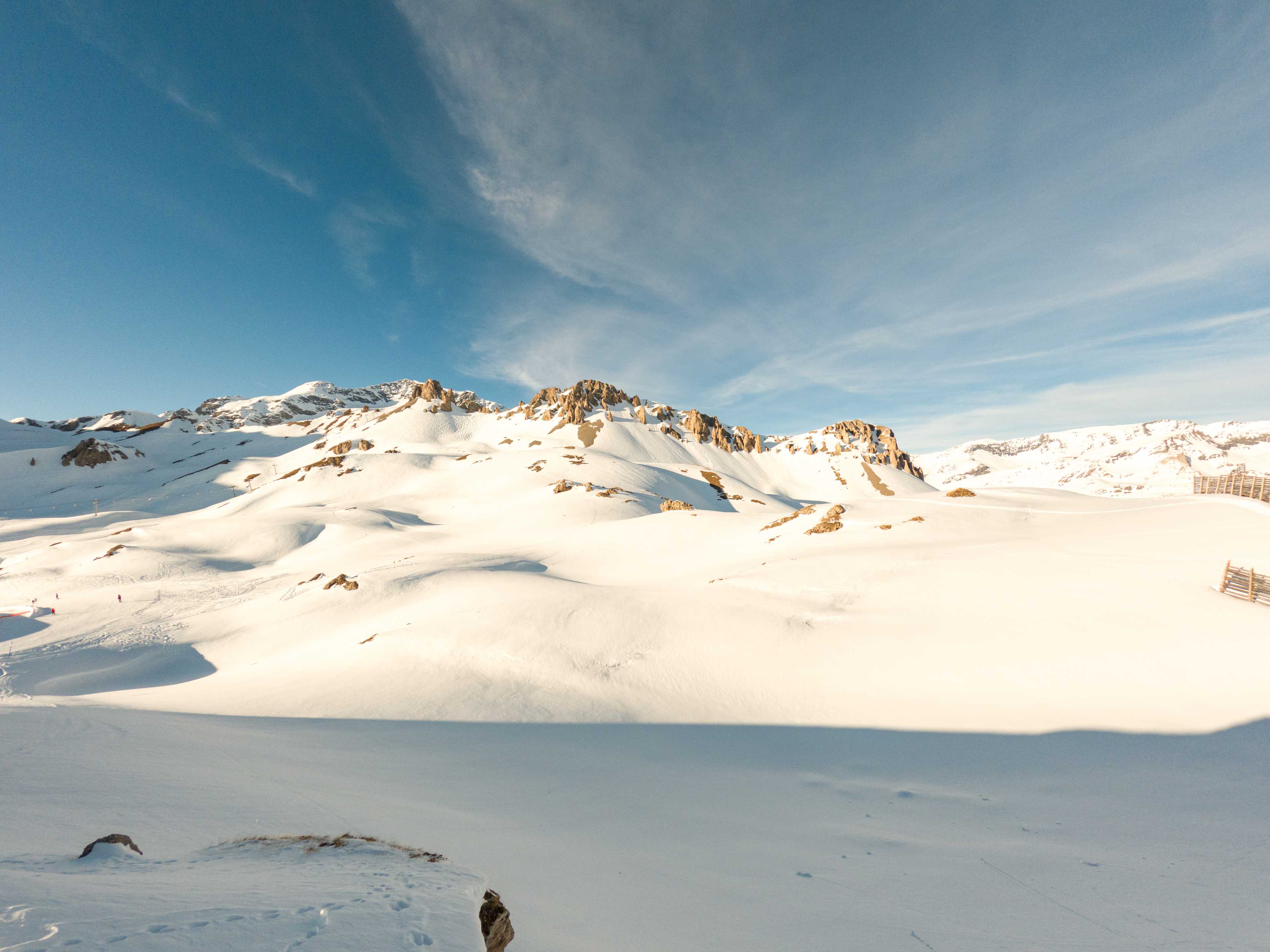 Widok na Aiguille Perceé (2748 m n.p.m.), Tignes