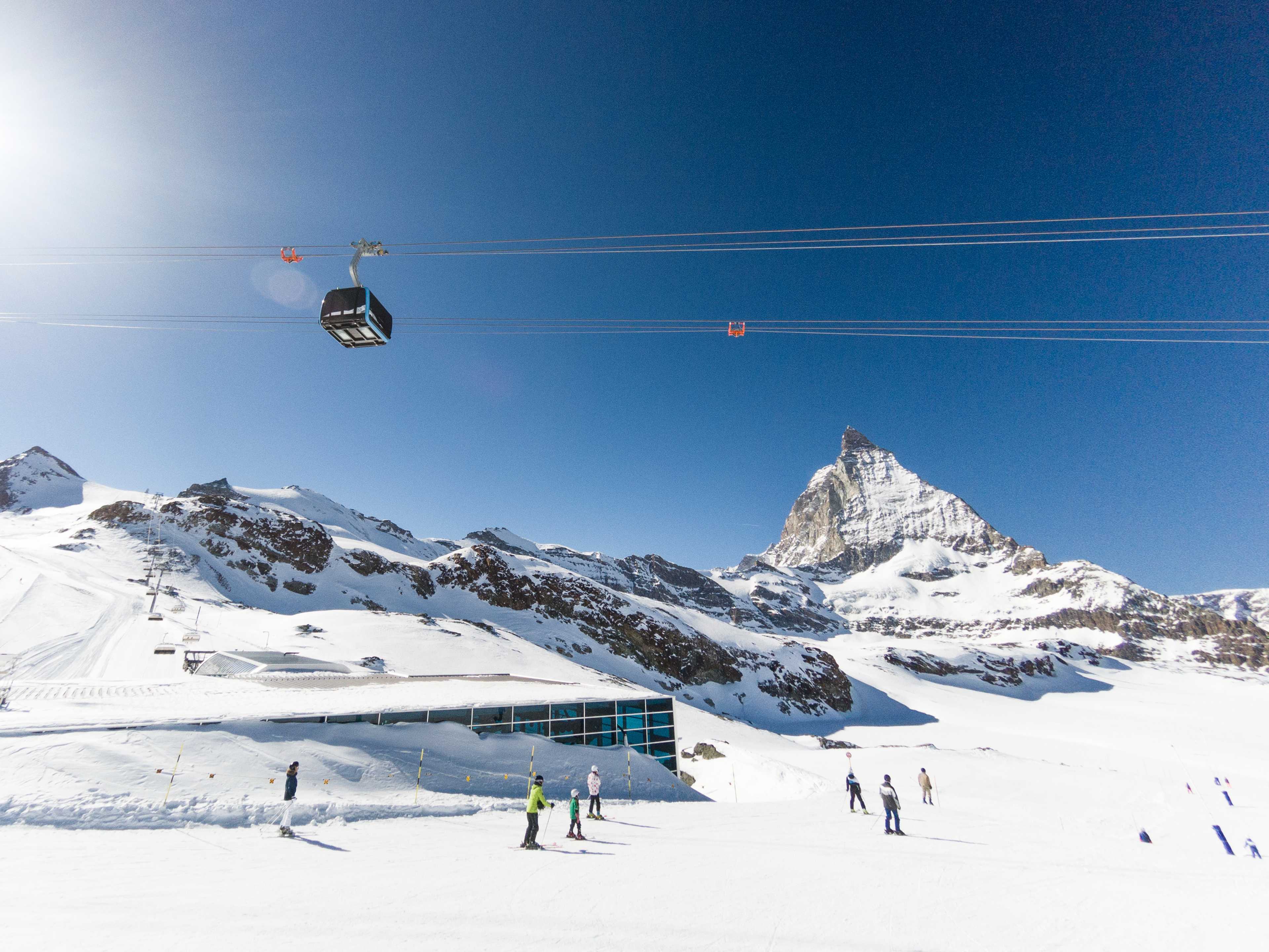 3-S cable car and the Matterhorn, Zermatt