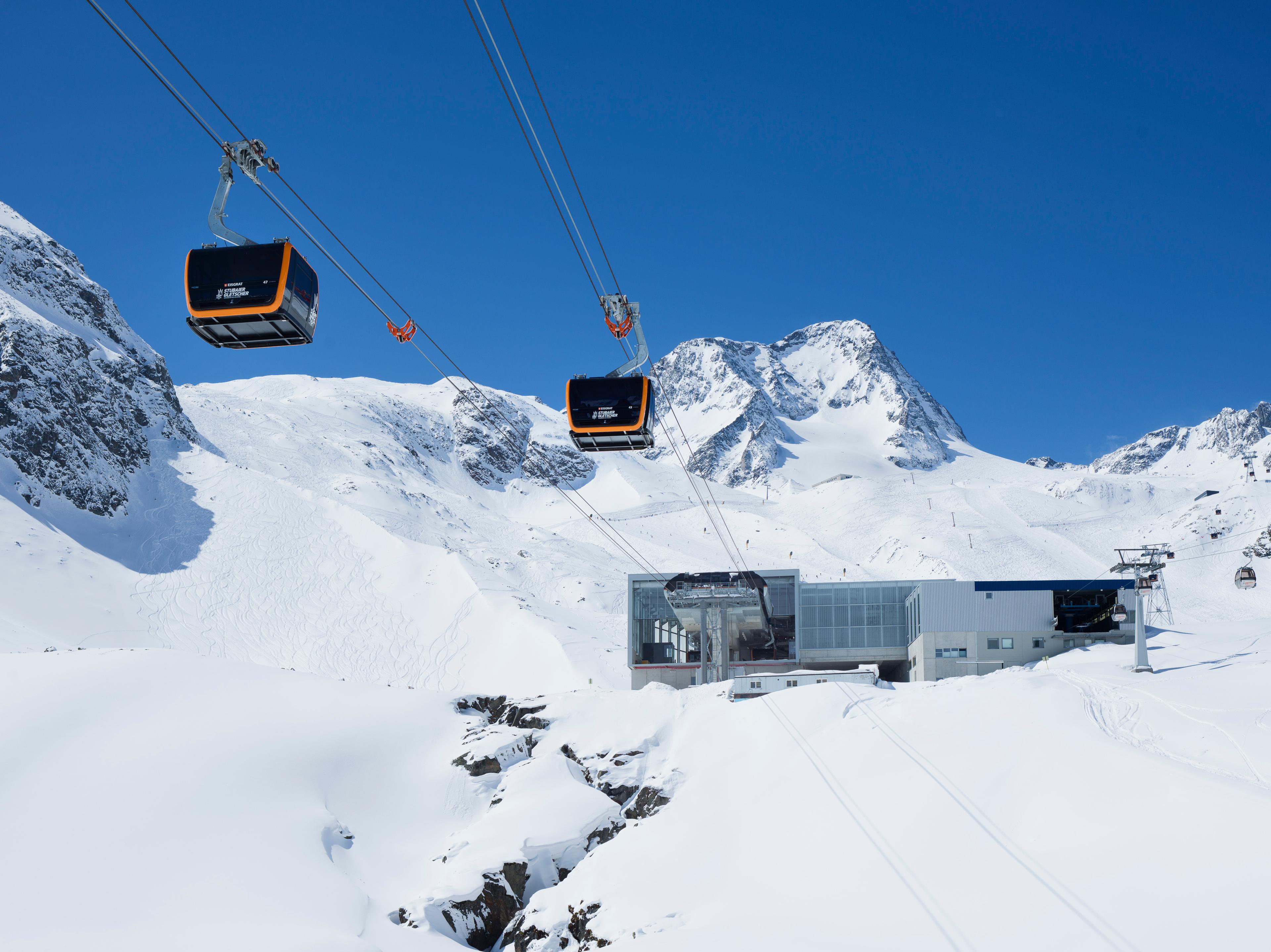Fernau intermediate station of the 3S Eisgrat cable car, Stubaier Gletscher, Austria