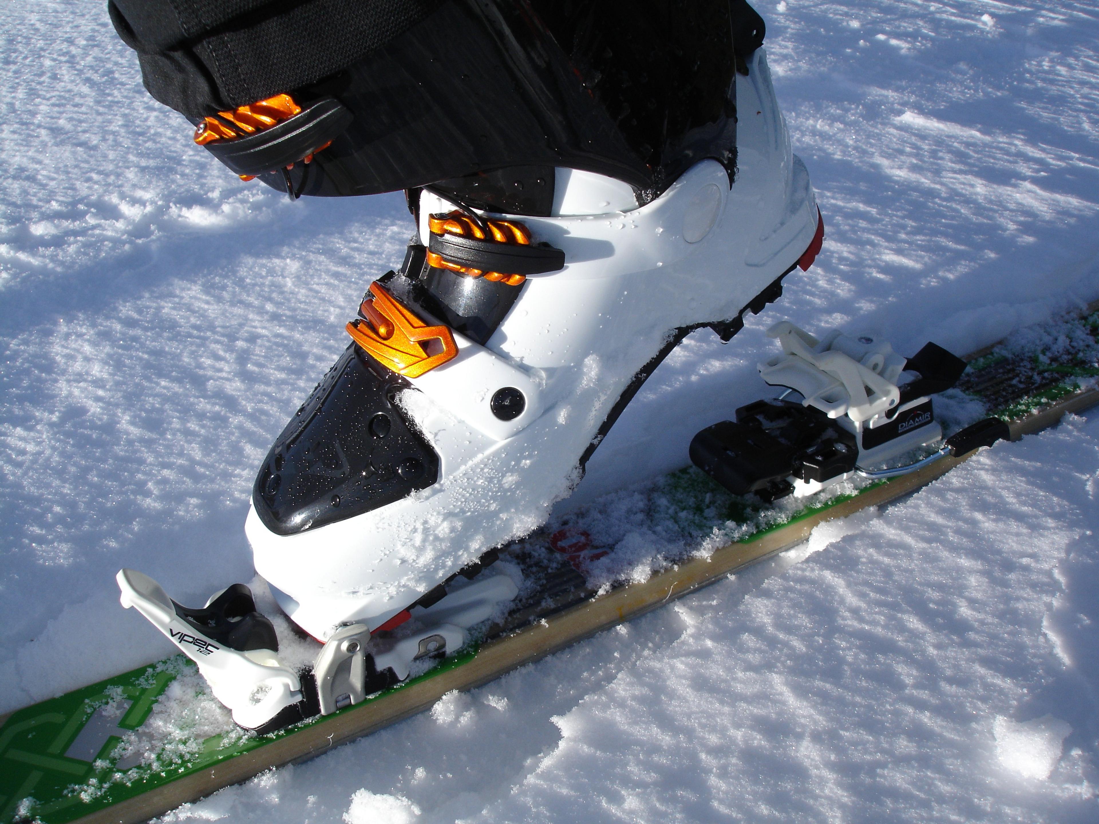 Ski on sale boot bindings